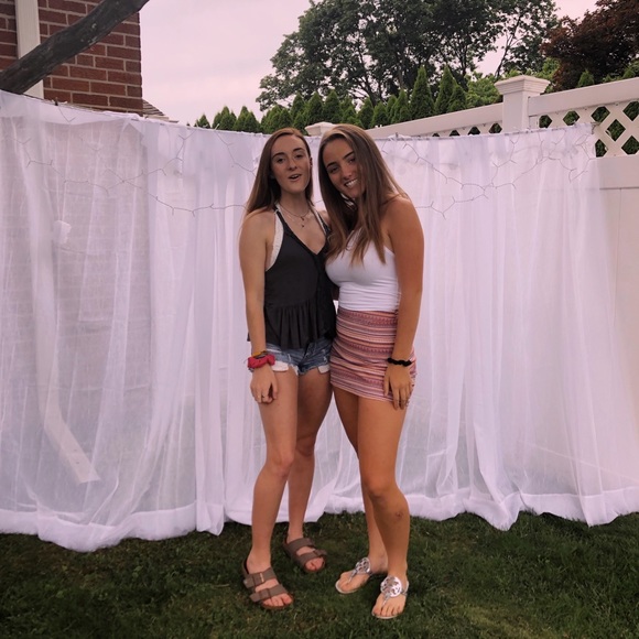 Meet your Posher, Delaney - Picture 4 of 6